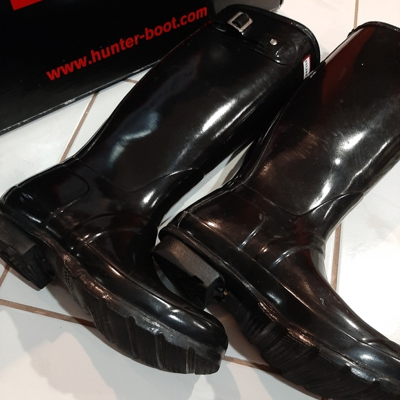 COPY - Boots - Picture 2 of 4